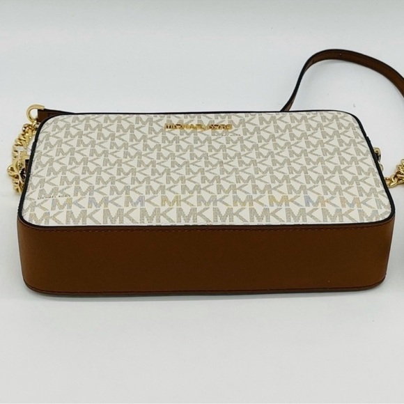 Michael Kors Large EW Crossbody Bag Vanilla - Picture 6 of 10